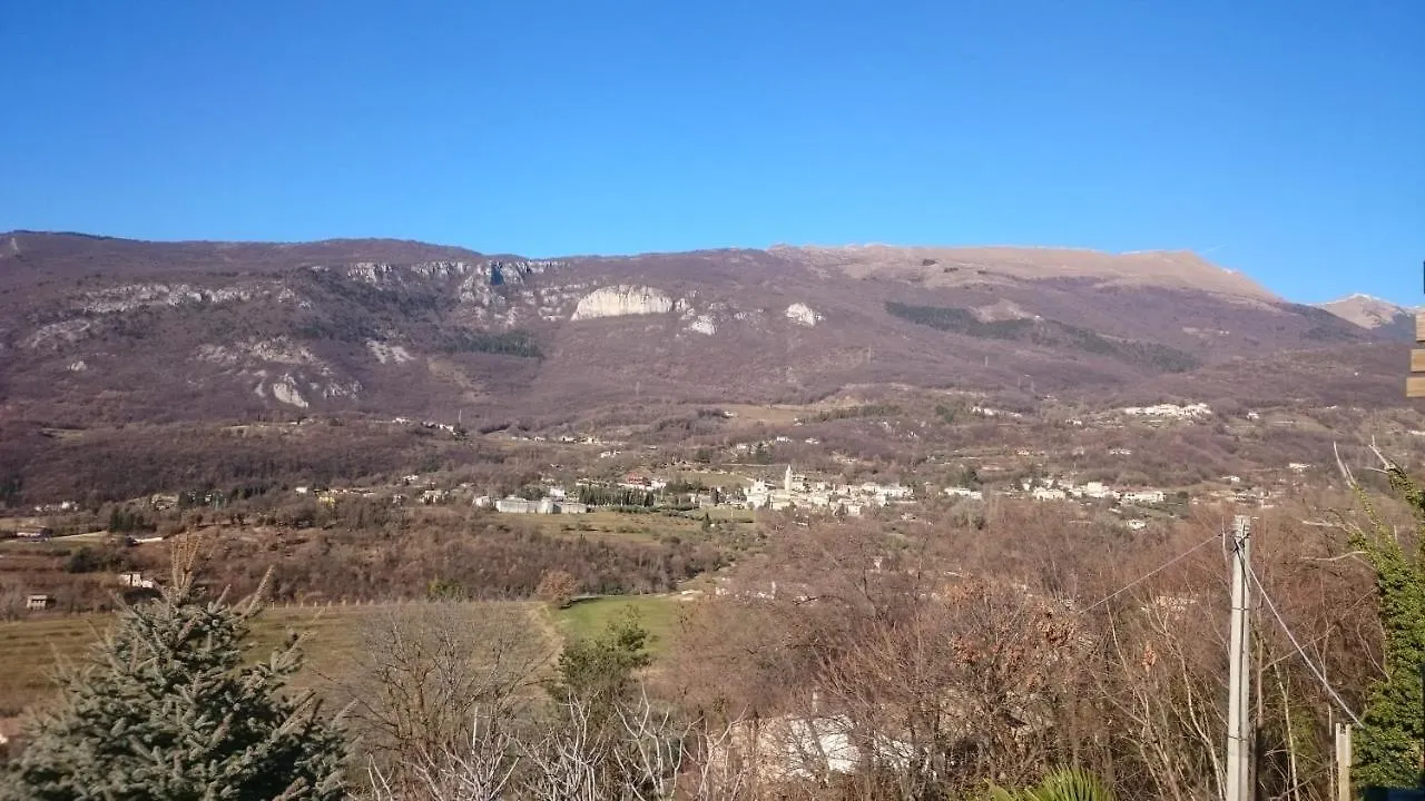 B&B Happy Guest Caprino Veronese Bed & Breakfast